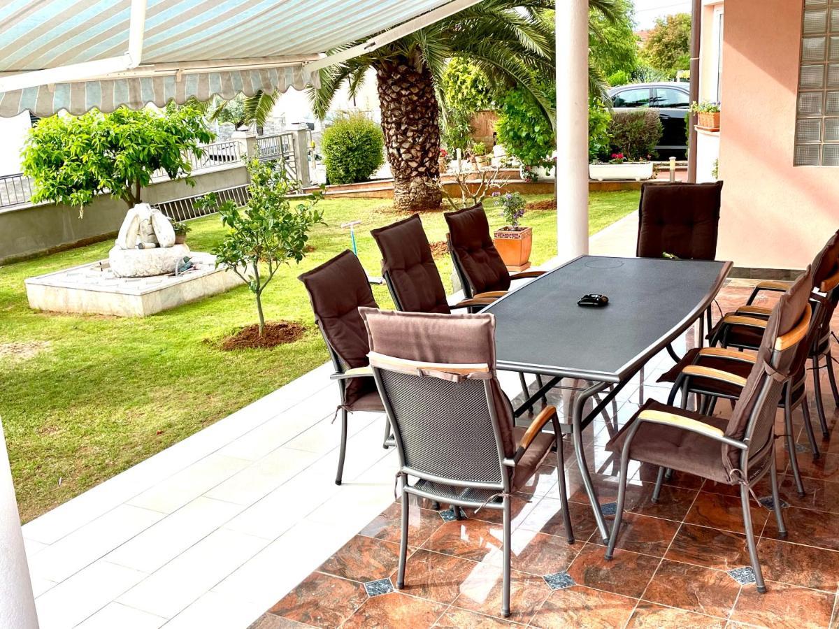 D&a With Private Swimming Pool Apartment